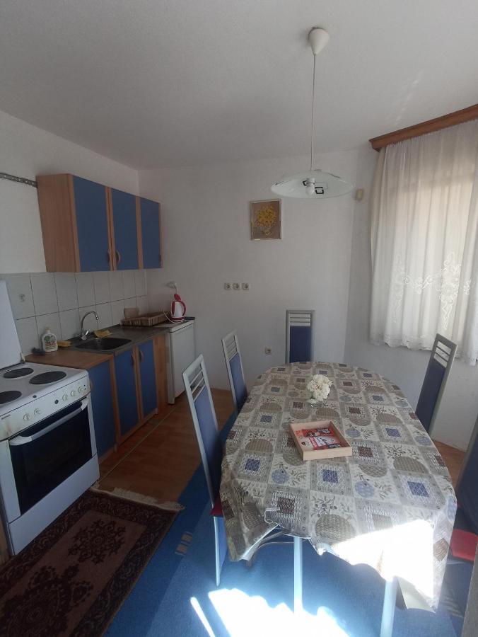 Sleep & Fly - Sarajevo Airport Apartment Экстерьер фото