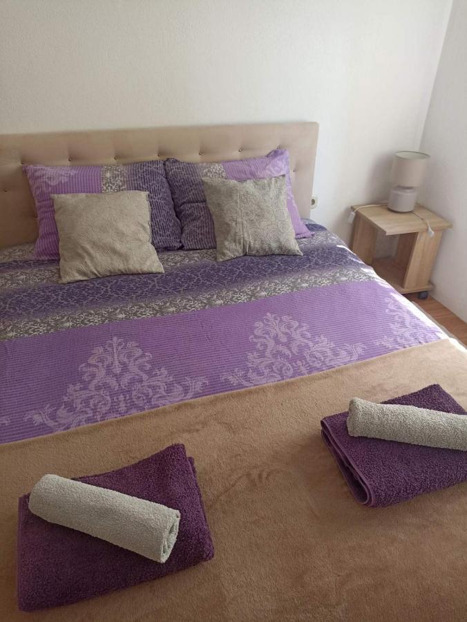 Sleep & Fly - Sarajevo Airport Apartment Экстерьер фото